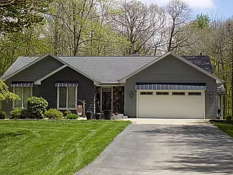 7876 66th Ave, Hudsonville, MI 49426