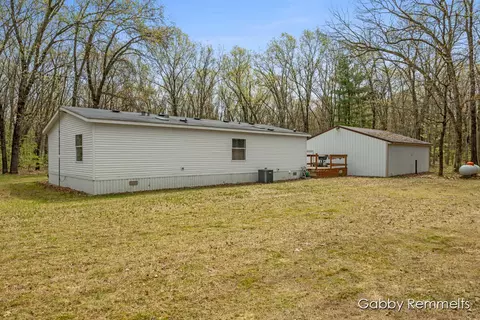 2632 E 100th St, Grant, MI 49327 photo 20