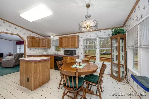 2632 E 100th St, Grant, MI 49327 photo 7