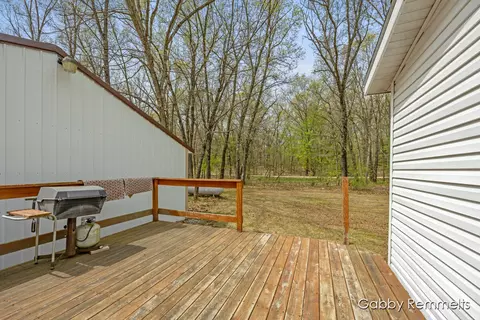 2632 E 100th St, Grant, MI 49327 photo 19