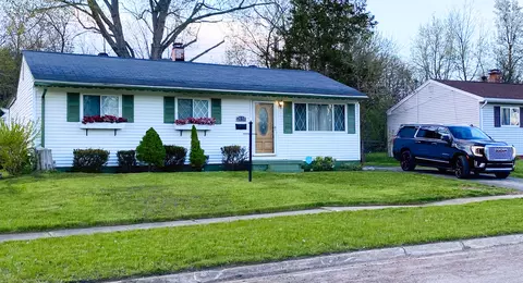 2038 Daron Pl, Flint, MI 48505