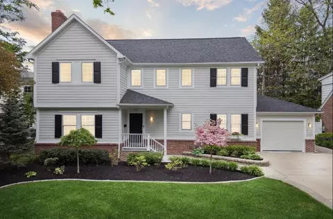 1300 Iroquois Pl, Ann Arbor, MI 48104