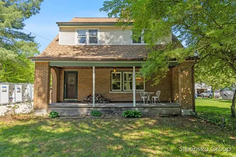 7112 Madison Ave SE, Grand Rapids, MI 49548