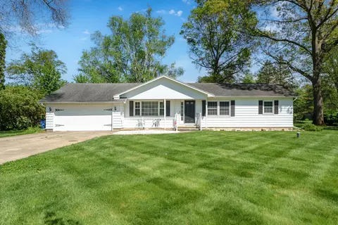 12498 Perry Rd, Battle Creek, MI 49015