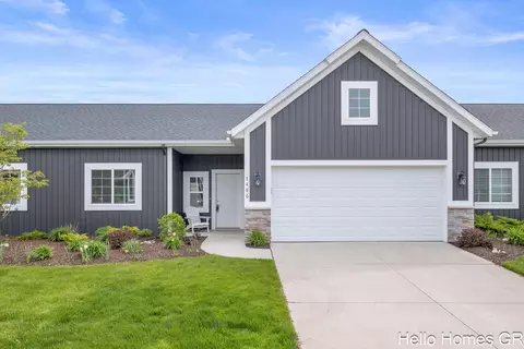 7486 Hardwood St SE, Caledonia, MI 49316