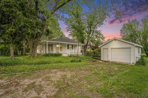 14260 Addison Rd, Addison, MI 49220