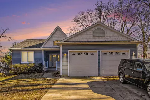 58215 W Clear Lake Rd, Three Rivers, MI 49093