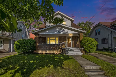 1535 Jennette Ave NW, Grand Rapids, MI 49504