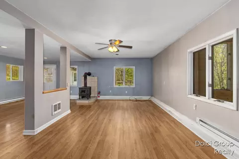 1585 Clinton Ln, White Cloud, MI 49349 photo 6