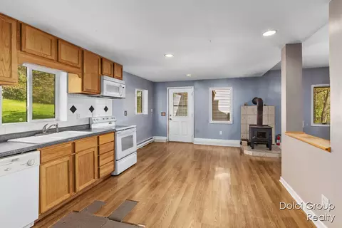 1585 Clinton Ln, White Cloud, MI 49349 photo 10
