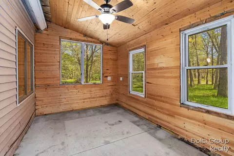 1585 Clinton Ln, White Cloud, MI 49349 photo 17