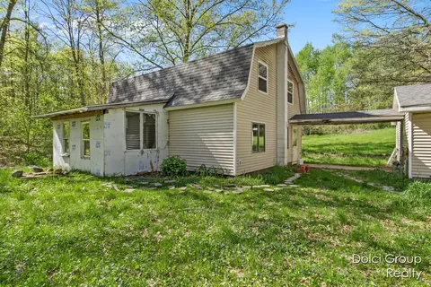 1585 Clinton Ln, White Cloud, MI 49349 photo 3