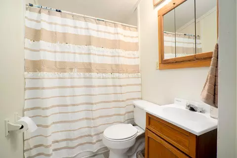 245 N 25th St, Springfield, MI 49037 photo 13