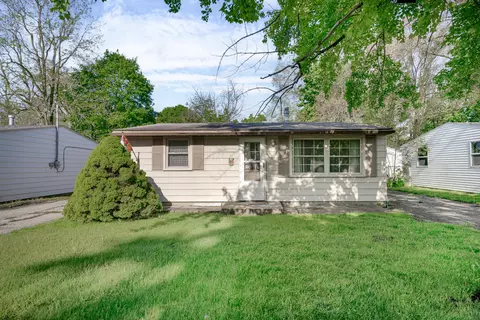 245 N 25th St, Springfield, MI 49037