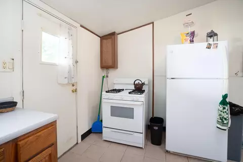 245 N 25th St, Springfield, MI 49037 photo 6