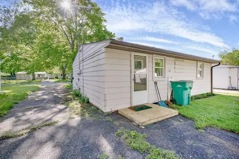 245 N 25th St, Springfield, MI 49037 photo 17