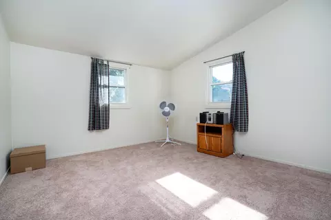 245 N 25th St, Springfield, MI 49037 photo 10