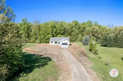 2178 Walking Horse Ln, Allegan, MI 49010