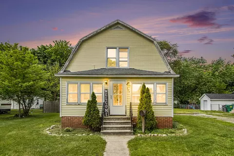 505 S Clay St, Sturgis, MI 49091
