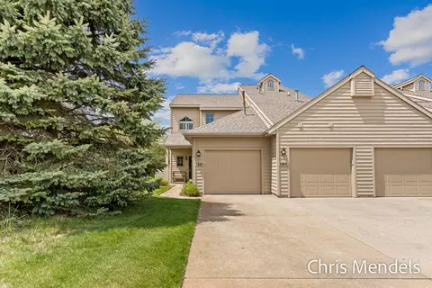 1387 W Harbour Towne Cir, Muskegon, MI 49441