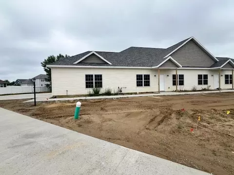 1869 Peachtree Path, Stevensville, MI 49127