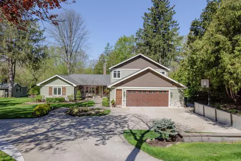 5680 N Livernois Rd, Rochester, MI 48306