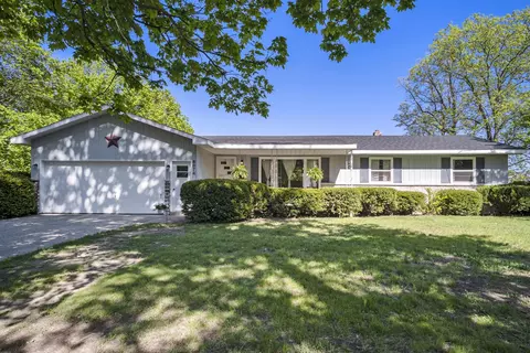 6674 40th Ave, Hudsonville, MI 49426