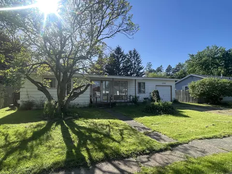 202 Katheryn St, Mason, MI 48854