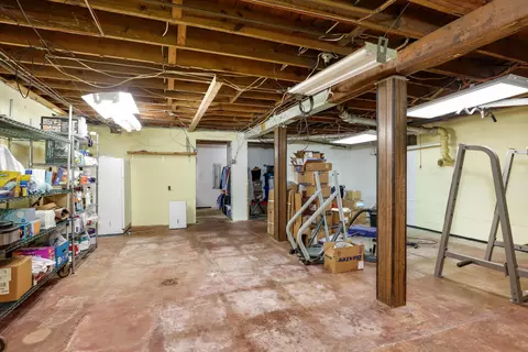 3673 W Maple Rd, Wixom, MI 48393 photo 25