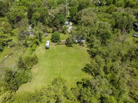 3673 W Maple Rd, Wixom, MI 48393 photo 33