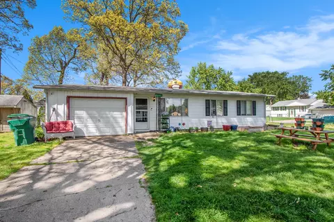 1307 Emerald Dr, Niles, MI 49120