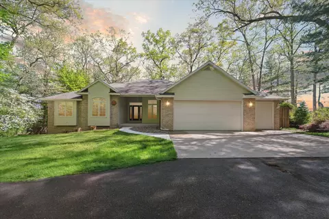 4123 Wildwood Dr, Allegan, MI 49010