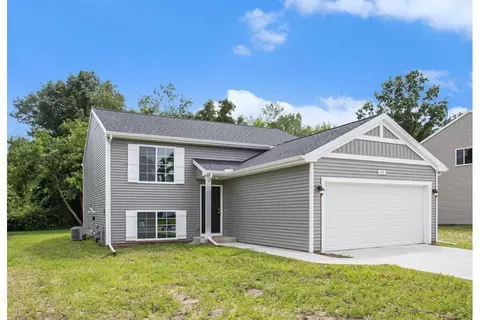 615 Oklahoma Dr, Three Rivers, MI 49093