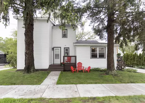 102 N Barker St, New Buffalo, MI 49117