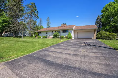 2413 Maple Dr, Jackson, MI 49203 photo 7