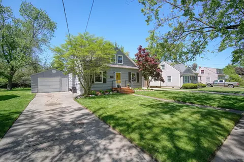 2414 Midday St, Jackson, MI 49203