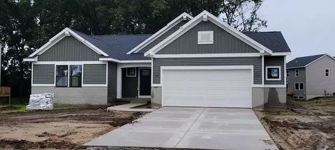 1327 Kimber Dr #86, Lowell, MI 49331