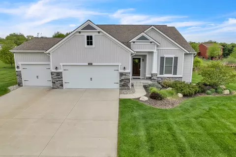6349 Norfolk Dr, Norton Shores, MI 49444