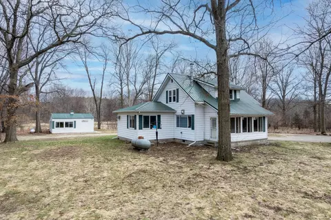 7125 S Garlock Rd, Carson City, MI 48811