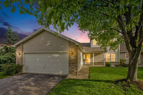 3515 Woodbridge Ln, Portage, MI 49024