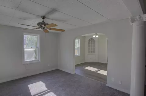 520 E Trail St, Jackson, MI 49201 photo 2