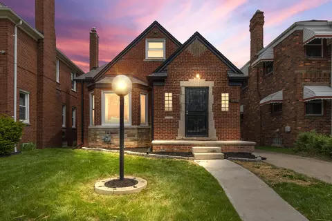 18930 Cherrylawn St, Detroit, MI 48221