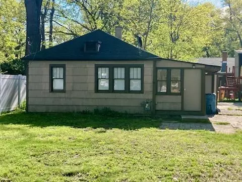 3028 9th St, Muskegon Heights, MI 49444