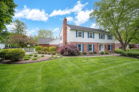 1401 Carlton Blvd, Jackson, MI 49203