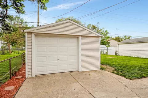 7905 Birch St, Taylor, MI 48180 photo 22