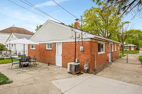 7905 Birch St, Taylor, MI 48180 photo 20