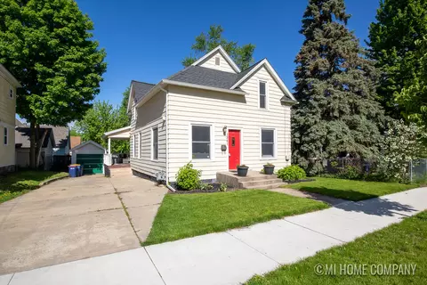 1341 College Ave NE, Grand Rapids, MI 49505