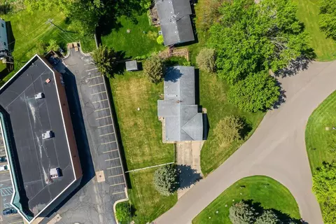 180 Meadowview Dr, Howell, MI 48843 photo 29