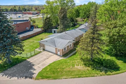 180 Meadowview Dr, Howell, MI 48843 photo 35