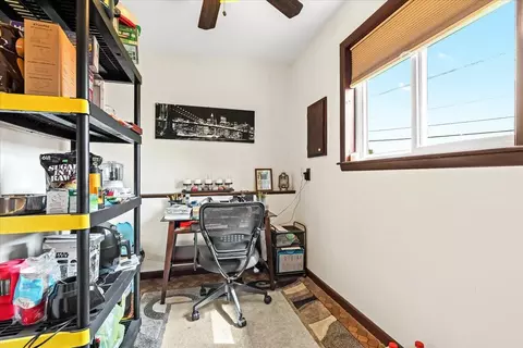 180 Meadowview Dr, Howell, MI 48843 photo 19